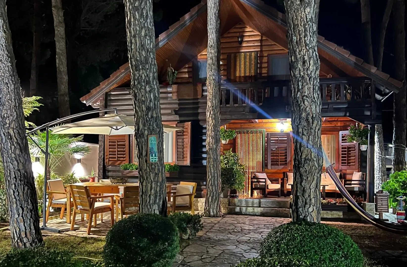Vila Lulebore Velipojë 0*,  Albania